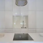 Upstays Republique Terrace 130M Apartment Daire *